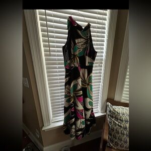 TAHARA long flowing dress. Ties in bow around neck worn once for wedding